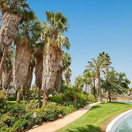 Szálloda Portaventura Caribe - Includes Unlimited Access To Portaventura Park & 1 Access To Ferrari Land 4*
