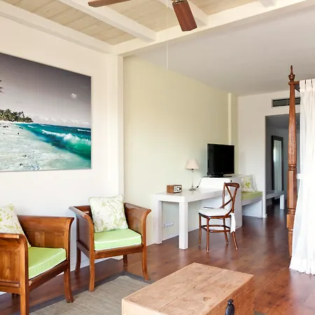 Hotel Portaventura Caribe - Includes Unlimited Access To Portaventura Park & 1 Access To Ferrari Land 4*