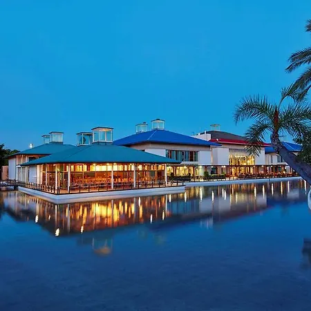 Portaventura Caribe - Includes Unlimited Access To Portaventura Park & 1 Access To Ferrari Land 4* 살루